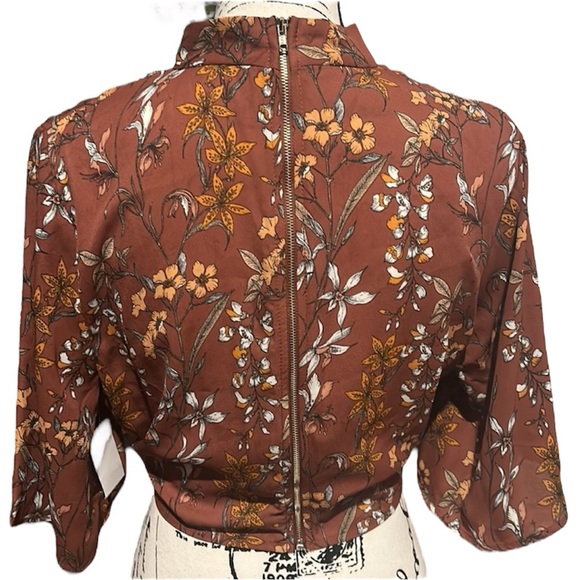 Charlotte Russe Shirt - Picture 2 of 4